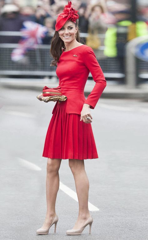 Kate Middleton Kibbe Type, Pippa Middleton Bridesmaid Dress, Kate Middleton Style Dresses, Kate Middleton Latest, Kate Middleton Skirt, Kate Princess, Düşes Kate, Kate Middleton Dress, Linda Carter