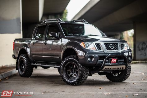 2013 Nissan Frontier equipped with a Fabtech 6" Lift Kit Nissan Navara 4x4, Nissan Frontier Mods, Nissan Frontier 4x4, Ford Sport, Nissan Navara D40, Black Audi, Camaro Car, Nissan Trucks, Truck Mods