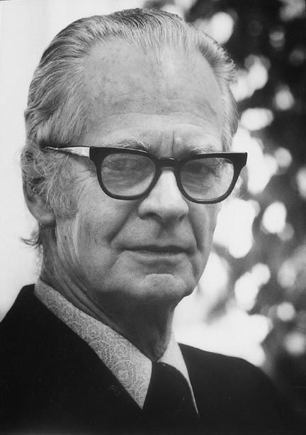 B.F. Skinner Bf Skinner, Introduction To Psychology, Token Economy, Operant Conditioning, Applied Behavior Analysis, Behavior Analyst, Star Students, Aba Therapy, Parenting Techniques