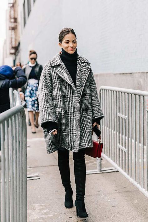 Today´s inspo: Winter is coming New York Winter Outfit, Week Outfits, Outfits New York, Travel 2024, Fall Fashion Coats, New York Winter, Winter Pins, Chic Winter Outfits, Coat Outfit