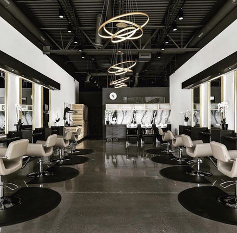 French Hair Couture in Carmel, IN is the perfect combination of effortless and elegant! ⚜️🖤  #myminerva #modernsalon #salontoday #hairdresser #hairstylist #hairbrained #behindthechair #minervabeauty #beminervabeautiful #interiordesign #saloninterior #salondecor #salonlife #salongoals #hairsalondecor #salonequipment #saloninspo #saloninspiration #salonstyle #frenchhairsalon, #newsalon #salonindiana #carmelsalon #carmelsalons #indianapolishairsalon #boothrental #boothrentalavailable Luxury Nail Salon, Luxury Hair Salon, Salon Designs, Manicure Tables, Nail Salon Equipment, Austin Interior Design, Minerva Beauty, Barber Shop Interior, Salon Lighting