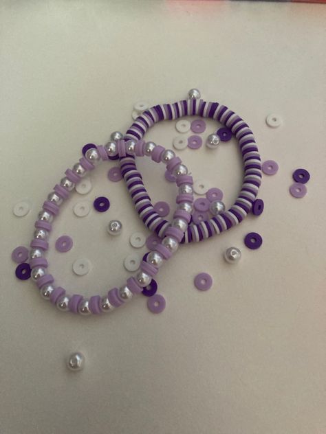 Preppy Purple Bracelets, Purple Clay Bracelets, Purple Clay Bead Bracelet Ideas, Purple Bracelet Ideas, Purple Bracelets, Preppy Purple, Make Clay Beads, Clay Bracelets, Clay Bead Necklace