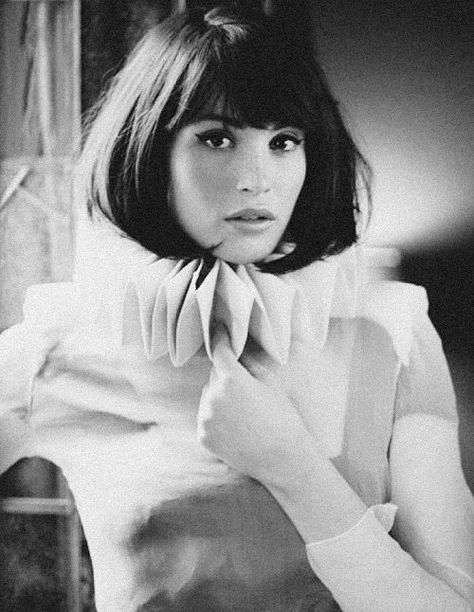 1960s Bob, Bob Ideas, Short Bobs With Bangs, Best Bob Haircuts, Kelly Osbourne, Bob Haircut With Bangs, Gemma Arterton, Inverted Bob, Bob Hairstyles For Fine Hair