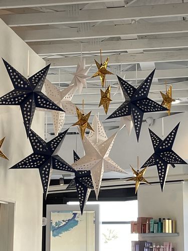 Lantern Chinese, Paper Star Lanterns, Star Lantern, Lantern Ideas, Star Lanterns, Paper Stars, Wedding Party Decorations, Room Aesthetic, 100 Percent