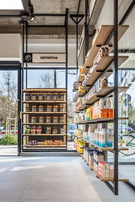 Ferreteria Ideas, Supermarket Design Interior, Pharmacy Decor, Store Shelves Design, Pharmacy Store, Grocery Store Design, Supermarket Design, Pharmacy Design, Valencia Spain