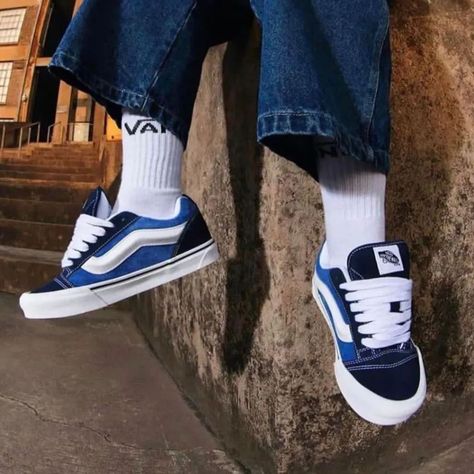 🆕 Latest collections ⤵️ Vans Knu old school Sneakers 10@ top quality 40 to 44 2200/- free ship with brand box #klickystore Old School Sneakers, School Sneakers, Vans Old School, Ideas Navidad, Classy Outfits Men, Sneakers Vans, Fit Inspo, Fitness Inspo, Classy Outfits