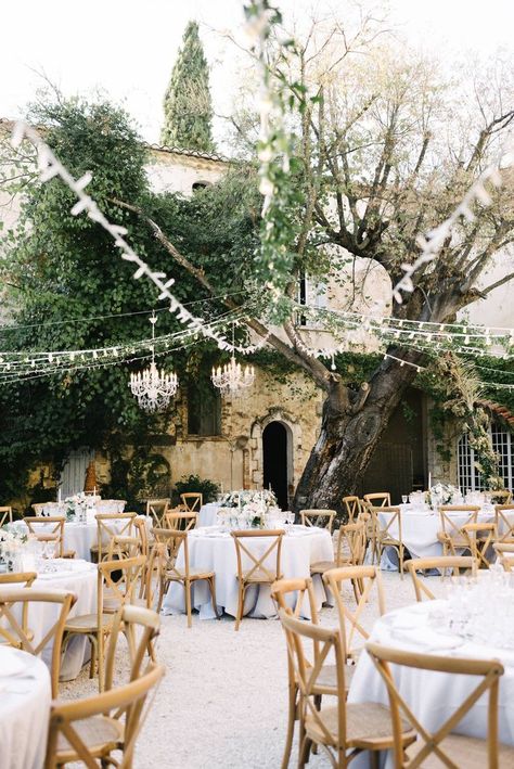 French Chateau Wedding, Mediterranean Wedding, Provence Wedding, Umbrella Wedding, Chateau Wedding, European Wedding, Wedding Venue Decorations, Luxury Garden, בר מצווה