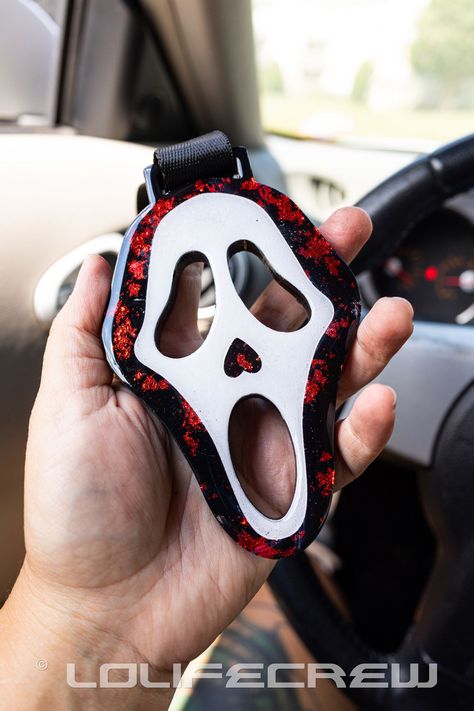 Black/ Red Foil Screaming Tsurikawa -  #Black #Foil #Red #Screaming #Tsurikawa Car Accessories Red And Black, Anime Car Accessories Aesthetic, Horror Car Decor, Cute Car Accessories Aesthetic, Cute Car Mods, Car Mods Interior, Red Car Accessories, Exploring Aesthetic, Best Car Accessories