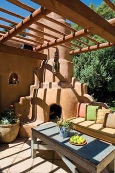 Southwestern Homes, New Mexico Homes, Adobe Home, Steel Pergola, Outdoor Fireplace Designs, Southwestern Home, Adobe House, Casas Coloniales, Cob House