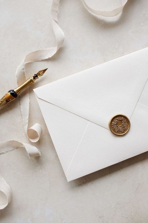 Simple Wallpapers Invitations Card, Instagram Brand, 카드 디자인, Stationery Inspiration, Wax Stamp, Letter Writing, Wax Seals, Love Letters, Paper Goods