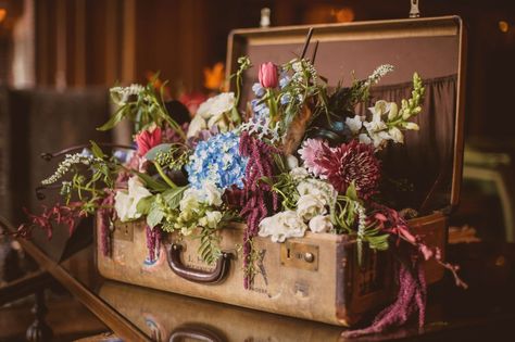 Vintage Suitcase Wedding, Wes Anderson Wedding, Wes Anderson Style, Elk Photography, Hipster Wedding, Wedding Photo Shoot, Quirky Wedding, Vintage Suitcase, Wes Anderson