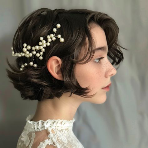 Bridal Hair Half Up Half Down Short, Ball Hair For Short Hair, Ball Short Hairstyles, Short Victorian Hairstyles, Medieval Short Hairstyles, Cottage Core Short Hair, Bob Haircut Wedding Hairstyles, Short Hair Veil Wedding, Short Hair Updo For Wedding Bridesmaid