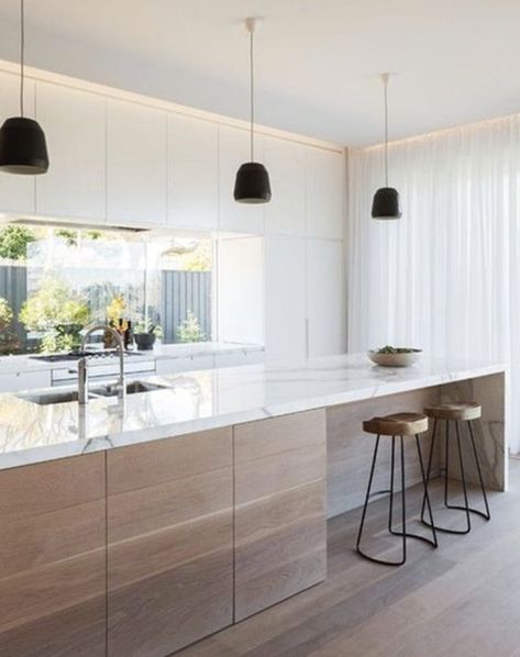 Cream Kitchen Color Ideas: Farmhouse, Modern, and Cape Cod Kitchens | Hunker Dapur Skandinavia, Modern Konyhatervezés, Modern Köksdesign, Model Dapur, Scandinavian Kitchen Design, Interior Dapur, Kitchen Ikea, Decor Ikea, New Interior Design