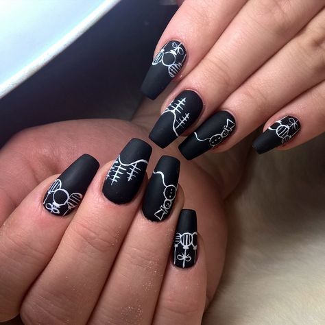 awesome 25 Fancy Ideas On Casket Nails - Trendy and Exclusive Check more at http://newaylook.com/best-ideas-on-casket-nails/ Nails December 2022, Nails December, Casket Nails, Wedding Knife Set, Wedding Limo Service, Balloon Tower, Resume Objective Examples, Thoughtful Wedding Gifts, December Nails