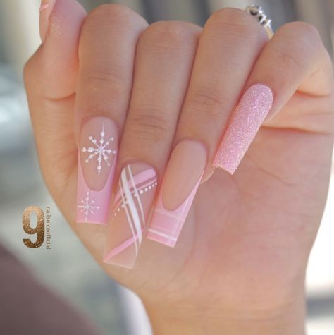 Pink Plaid Christmas Nails, Holiday Nails Pink And White, Christmas Nails Medium Length Square, Pinkmas Nails, Pink Glitter Christmas Nails, Pink Winter Nails Acrylic, Pink Xmas Nails, Winter Nails Pink, Pink And Silver Nails