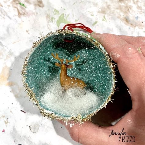 Diorama Ornaments Diy, Christmas Diorama Ideas, Farmhouse Christmas Diy, Diorama Ornaments, Diy Diorama, Christmas Tree Box Stand, Fruit Ornaments, Christmas Diorama, Trendy Farmhouse