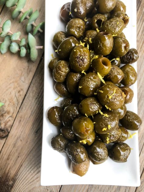 10 Amazing Recipes Using Canned Olives - California Grown Borson Cheese, Black Olive Recipes, Blistered Olives, Olives Recipes, Black Olives Recipes, Fancy Foods, Keto Appetizers, Party Bites, Marinated Olives