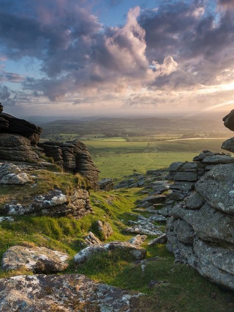 Arms Tor, Dartmoor, Devon, England by wardo1984 Fall Girl, Dartmoor National Park, Devon Uk, Devon England, British Countryside, England And Scotland, Foto Art, English Countryside, Scottish Highlands