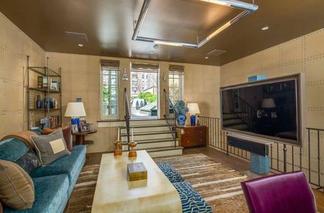 Living Room Design Yellow, Sectional Sofa Layout, Fireplace Area, Living Room Floor Plans, Open Floor Concept, 70s House, Inside A House, Sunken Living Room, Visual Style