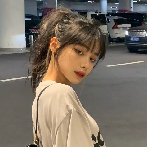 rpw girls port Bangs To Cover Forehead, Bangs In Ponytail, Ranranele Icons, Ponytail Hairstyles Asian, Hair Bangs Ponytail, Ponytail With Bangs Hairstyles, Bangs Ponytail Hairstyles, Bangs With Ponytail, Asian Ponytail