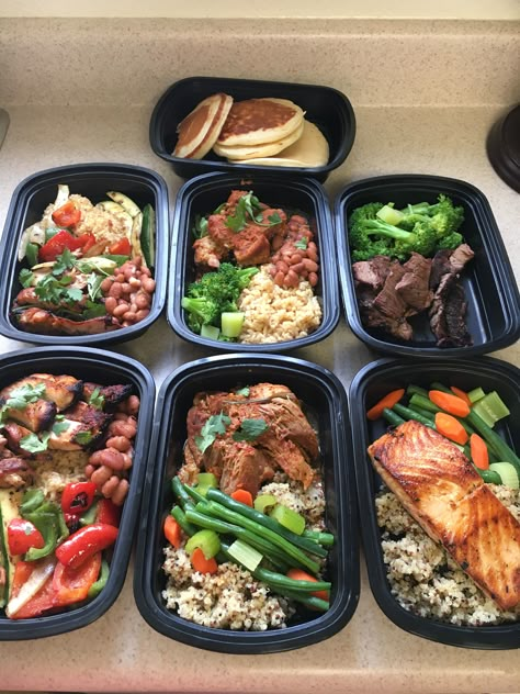 Diverse Meal Prep, Make Ahead Healthy Meals, Meal Prep Aesthetic, Honey Pork, Pork Stir Fry, Healthy Lunch Meal Prep, Easy Healthy Meal, Sunday Meal Prep, Easy Healthy Meal Prep