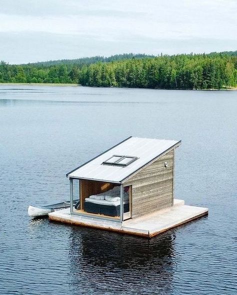 Tiny Houses on Instagram: "This is Kajakhaket at @ramoaadventurevillage - a floating cabin in the middle of Klockesjön at Ramkvilla in Småland! You can reach the cottage from the shore with a kayak or canoe 🛶 The panoramic windows gives you the most spectacular view from the bed, as the cottage rotates on the water. This small house holds a bed, table for two, an outdoor toilet and endless swimming opportunities! Dinner can be pre-ordered and delivered to the cottage! 🥂🍓 📍Ramoa Adventure Vil Floating Cabin, Floating Tiny House, Lake Front Tiny House, House On Water, Tiny House Boat, The Falling Water House, Floating Houses On Water, Floating Homes Houseboats, Falling Water House