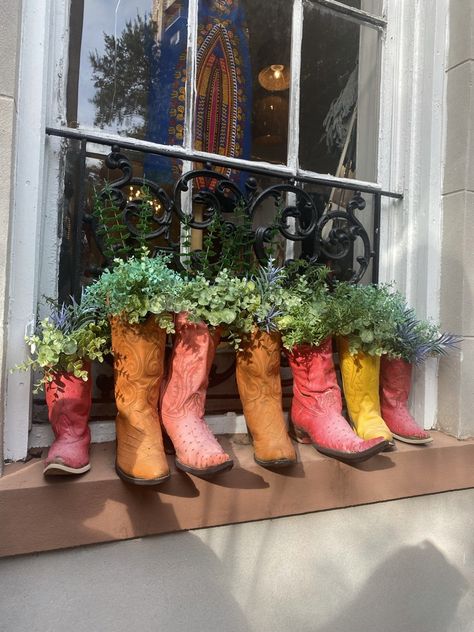 Recycled Garden, Recycled Fashion, Side Yard, Cowboy Boot, Eclectic Decor, Graduation Party, Future Wedding, Flower Vases, Cowboy Boots