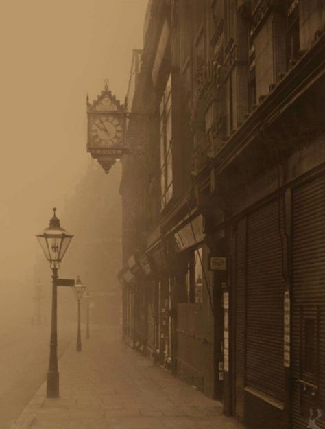 Market Street, Manchester, England, United Kingdom, 1897, photographer unknown. Old Britain Aesthetic, Old Street Aesthetic, Victorian England Aesthetic, Old England Aesthetic, London 1800, 1900s Aesthetic, Manchester Street, Coventry England, Victorian Street