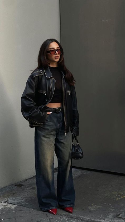 Streetwear Classy Outfit, 2024 Outfit Aesthetic, Outfit Spring 2024 Women, Sade Girl Outfit, Powerful Outfits Women, 2024 Spring Outfits, Fashion Summer 2024, Business Street Style, Outfits Aesthetic Streetwear