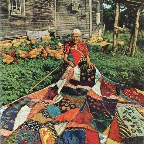 Crazy Quilting, Patchwork Quilting, Antique Quilts, Patchwork Quilt, The Grass, Vintage Quilts, Crazy Quilts, Beautiful Quilts, Fabric Art