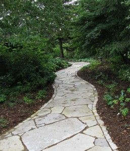 Natural Stepping Stone Pathway, Limestone Edging, Flagstone Patio Ideas, Buechel Stone, Stone Pathways, Flagstone Pathway, Cottage Patio, Flagstone Walkway, Flagstone Path