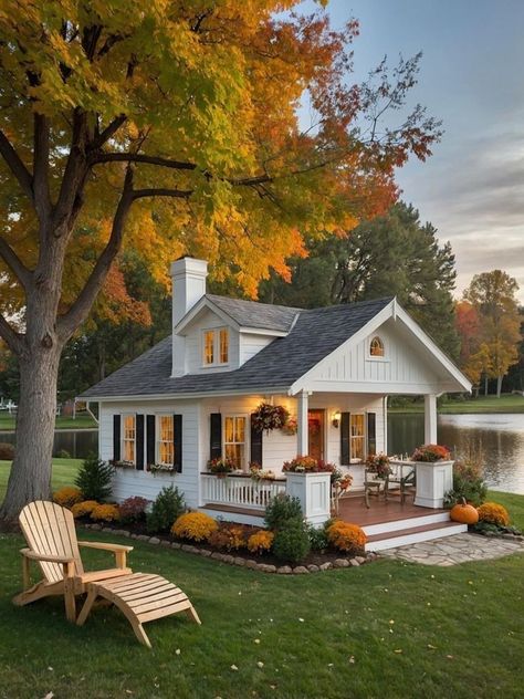 Small House With Sunroom, Small Home Design Ideas Exterior, Small Cozy House Exterior, Small Beautiful Homes, Tiny Home Aesthetic, Run Down House, Small House Layout Plan, 2 Story Cottage, Movie Nights At Home