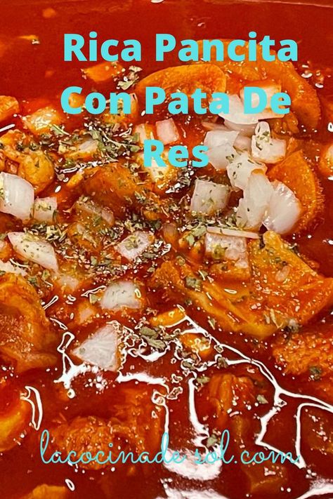 Cómo Preparar Una Rica Pancita O Menudo De Res Con Pata En Chile Rojo La Cocina De Sol. cómo hacer un rico caldo de pancita de res con pata en chile rojo.receta de pancita super riquisima . y facil de hacer. receta de comida mexicana. menudo con pata de res. receta completa paso a paso. de como hacer menudo con pata de res en chile rojo es un platillo muy mexicano Pata Recipe, Carne Adobada, Menudo Recipe, Mexican Meals, Shrimp Soup, Soup For The Soul, Smoked Food Recipes, Latin Food, Mexican Food Recipes Authentic