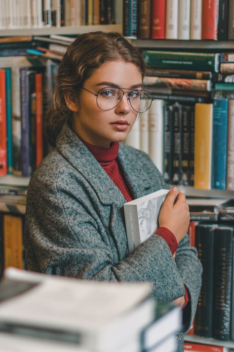 AT THE LIBRARY on Behance Photoshoot In Library, Library Photoshoot, Reading Photography, Library Photo Shoot, Books Library, Art Photography Portrait, Stylish Dpz, Senior Photoshoot, Shooting Photo