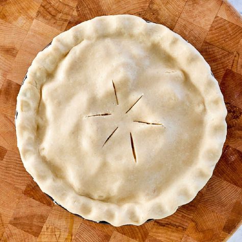 Lard Pie Crust - Cooking With Carlee Pie Crust With Lard Recipe, Pie Crust Made With Lard, Pie Crust Recipe With Lard, Pie Crust With Lard, Lard Pie Crust Recipe, Pie Crust With Shortening, Lard Pie Crust, Lard Recipe, Vinegar Pie