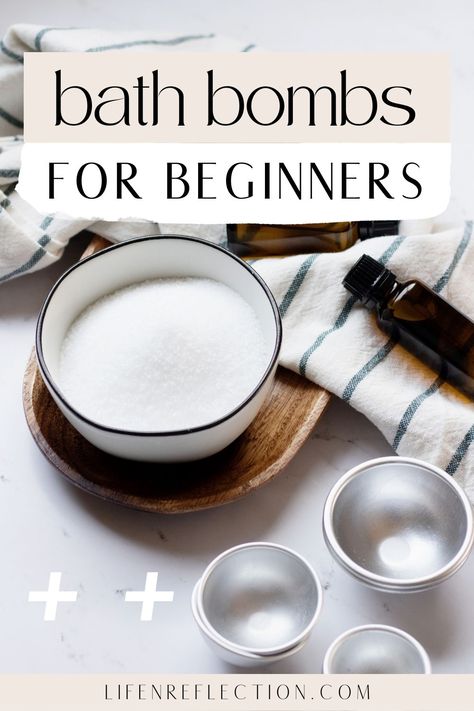 Do you want to make DIY bath bombs? Follow my popular guide to bath bombs for beginners with the best tips! Diy Sugar Scrub Cubes, Bath Bomb Recipe Easy, Bath Boms Diy, Bath Balms, Easy Soap Recipes, Homemade Body Care, Homemade Cleaning Supplies, Bath Bomb Recipes, Bath Bomb Molds