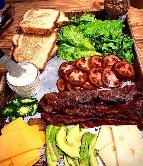 Steak Charcuterie Board, Family Dinner Night, Charcuterie Board Ideas, Lunch Inspiration, Charcuterie And Cheese Board, Charcuterie Recipes, Food For A Crowd, Food Is Fuel, Party Food Appetizers