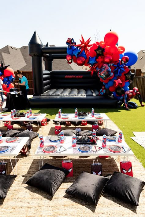 Spiderman Theme Party, Spiderman Birthday Party Decorations, Spiderman Birthday Cake, Marvel Birthday Party, Marvel Party, Spiderman Theme, Avenger Birthday Party, Spiderman Birthday Party, Avengers Birthday