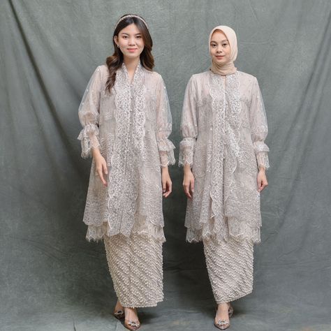 Rok Tenun, Mix And Match Outfits Hijab, Brokat Modern, Model Dress Kebaya, Dress Brokat Modern, Kondangan Outfit, Korean Style Dress, Inner Hijab, Kebaya Modern Dress