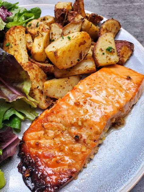 Baked Maple Dijon Salmon - Women of Today Horseradish Maple Syrup Salmon, Salmon Recipes Baked Maple Syrup, Salmon Apple Recipes, Dijon Baked Salmon, Autumn Salmon Recipes, Dijon Salmon Recipes, Salmon Maple Syrup, Winter Salmon, Maple Dijon Salmon