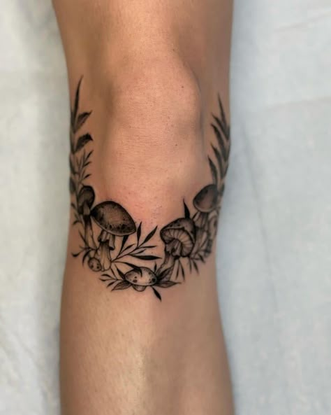 Mushroom Knee Tattoo Around The Knee Mushroom Tattoo, Black And White Knee Tattoo, Women’s Above The Knee Tattoo, Boho Knee Tattoo, Surrounding Knee Tattoo, Mushroom Knee Tattoo Design, Knee Tattoo Mushroom, Morell Mushroom Tattoo, Knee Arch Tattoo