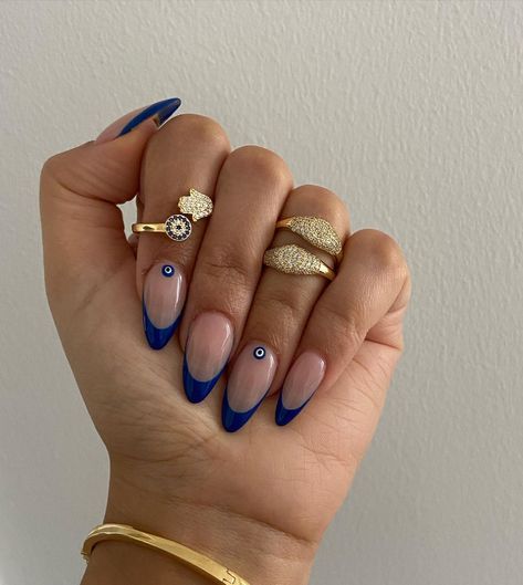 LAYERS OF JEWELRY on Instagram: “LOJ rings 🤝a fresh set🧿SEE NO EVIL RING PAVÈ SIGNET RING x2 nails: @lp2nails” Evil Eye On Nails, Eye Evil Nails, Almond Nails Designs Evil Eye, Nail Inspo For Summer 2024, Evil Eye Summer Nails, Colorful Evil Eye Nails, Nail Inspo For Italy, Greece Nails Aesthetic, Greece Inspo Nails