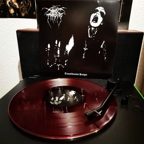 Philipp Scheibensammler on Instagram: "Cold and grim Black Metal for the weekend! 🖤💥 Transilvanian Hunger by the mighty Darkthrone is a milestone in the Black Metal genre 💪🏻 I have to admit that it wasn't easy for me to get access to this record, I liked their first Black Metal output A Blaze In The Northern Sky way better but some things just evolve and now I can definitely put this on par with their 1992 release 👀 Mostly known for its title track, this album offers so many more great song Black Rock Aesthetic, Black Metal Aesthetic, Doberman Aesthetic, Records Aesthetic, Metal Aesthetic, Passion Music, Metal Vinyl, Great Songs, Rock Aesthetic