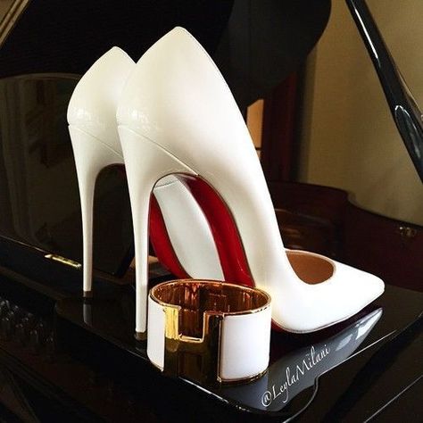 Amazing Louboutin Heels That You Absolutely MUST See!   #louboutin #heels #high heels Christian Louboutin Wedding Shoes, Christian Louboutin Outlet, Christian Louboutin Boots, Dr Shoes, White High Heels, Louboutin Heels, Fabulous Shoes, Shoe Lover, Louboutin Shoes