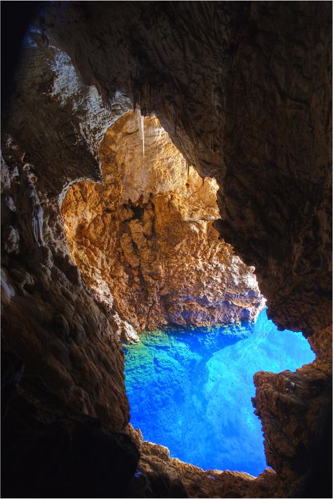 Chinhoyi Caves in Zimbabwe  - HouseBeautiful.com Beautiful Cave, Africa Do Sul, Cheap Flight, Cheap Flight Tickets, Flight Tickets, Fairy Queen, Victoria Falls, Zimbabwe, Countries Of The World