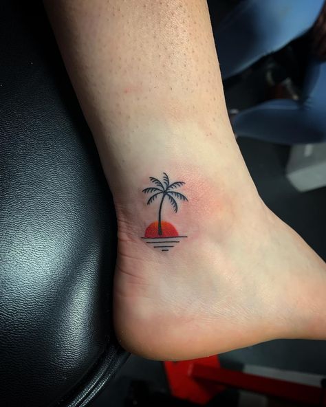 Palm Tree Tattoo Neck, Palm Tree Ear Tattoo, Hibiscus And Palm Tree Tattoo, Mountain Palm Tree Tattoo, Cozumel Tattoo Ideas, Palm Tree With Sunset Tattoo, Good Vibes Tattoo Ideas, Palm Tree And Sun Tattoo, Small Florida Tattoo