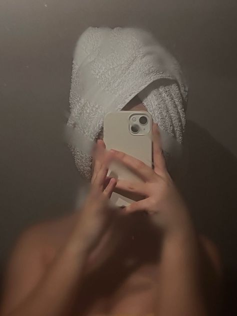 [SponsoredPost] 70 Incredible Bath Towel Aesthetic Tips and Tricks You'll Be Surprised By This Fall #bathtowelaesthetic Bath Pics Aesthetic, Out The Shower Mirror Selfie, Towel Pics Mirror, After Bath Selfie, Bathroom Selfies Instagram, Wet Hair Pics, After Shower Pics, Wet Hair Aesthetic, Bath Selfie