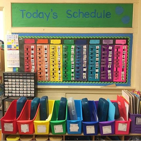 Color-coded visual schedules give me life!!! 😍📸: @adventuresin101 Organisation, Sped Classroom Visual Schedule, Special Needs Visual Schedule, Sped Visual Schedule, Elementary Life Skills Classroom Setup, Corner Organization Ideas, Classroom Themes Special Education, Asd Classroom Setup, Visual Schedules Special Education