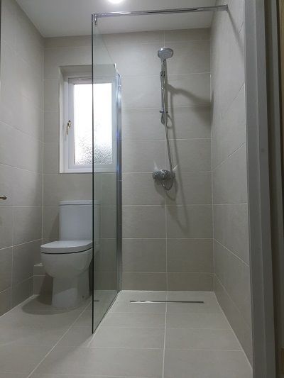 Small Wet Room, Wet Room Bathroom, Small Shower Room, Toilette Design, Small Bathroom Layout, Ensuite Shower Room, Sugar Diet, Bathroom Installation, Wet Room