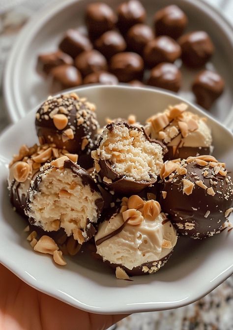 Peanut Butter Cheesecake Balls, Cheesecake Balls, No Bake Chocolate Cheesecake, Chocolate Chip Pecan Cookies, Peanut Butter Candy, Chocolate Spoons, Chunky Peanut Butter, Peanut Butter Oatmeal Cookies, Best Cheesecake